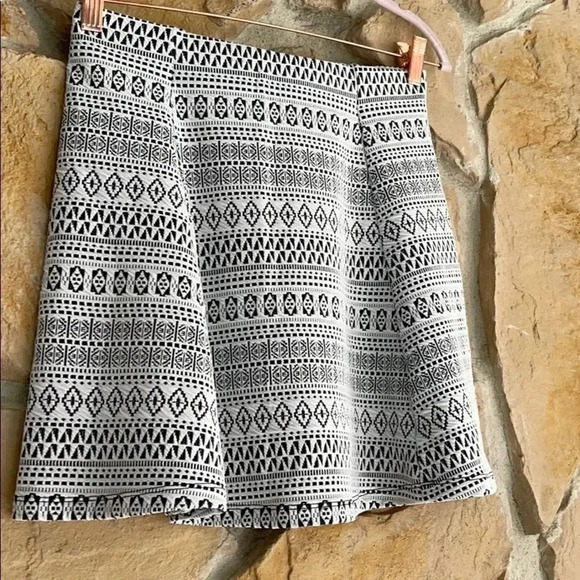 Garage Black and Cream Tribal Print Skater Skirt - Picture 2 of 6